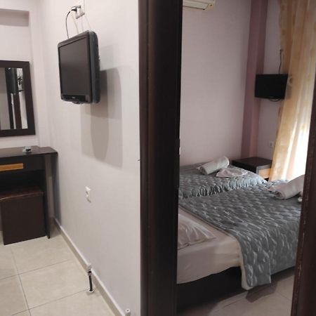 Hotel Louiza Paralía Extérieur photo